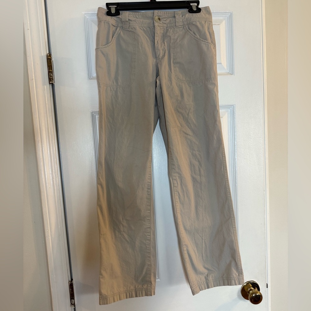 Columbia Women's Khaki Straight Leg Pants
